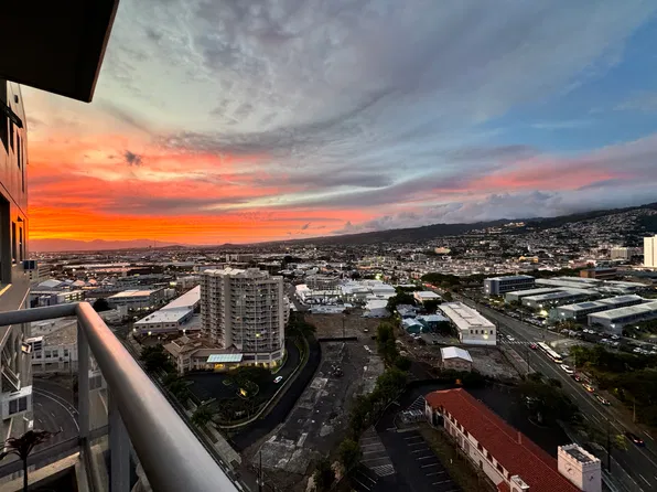 215 N King St, Honolulu, HI
