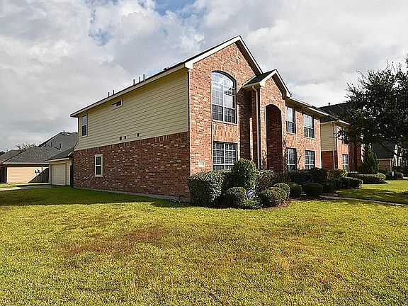 3rd image of 15214 Cypress Post Ln