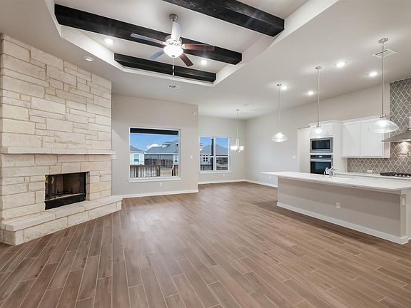 4th image of 124 Wildrose Hill