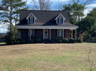 67 S Collins St, Reynolds, GA 31076