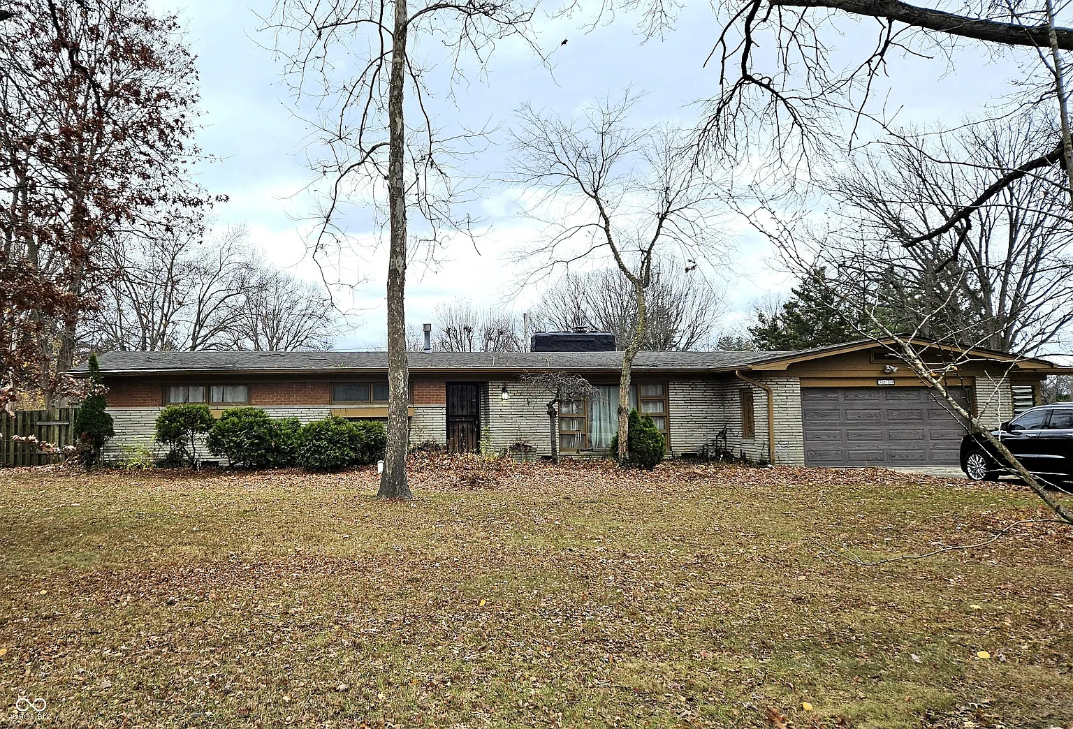 5211 Kessler Boulevard North Dr photo 1