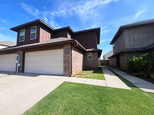 2165 Buena Vida Ln Photo 1