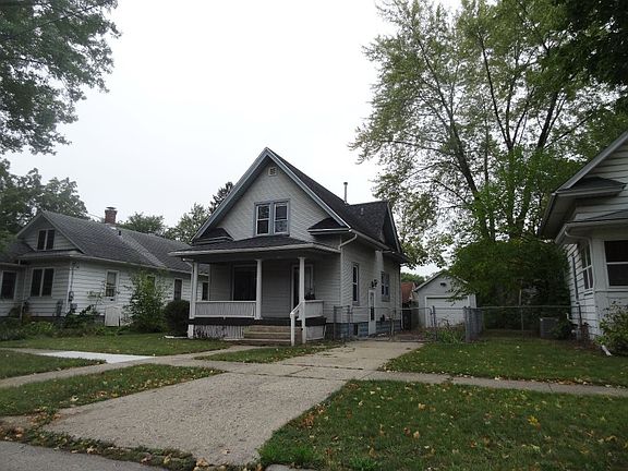 2nd image of 1420 Connecticut Dr