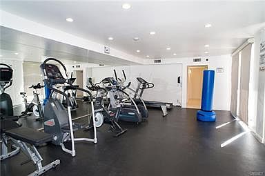3rd image of 7826 Topanga Canyon Blvd APT 222