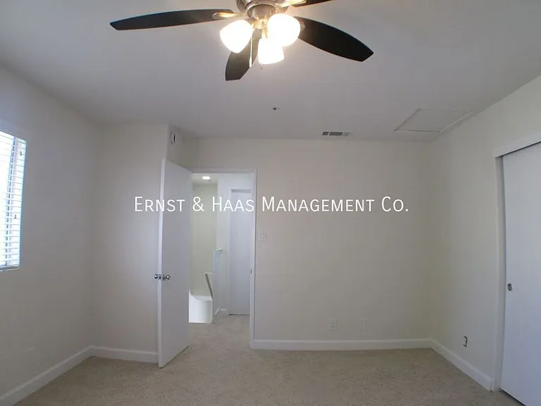 8621 1/2 Cedar St — Photo 15