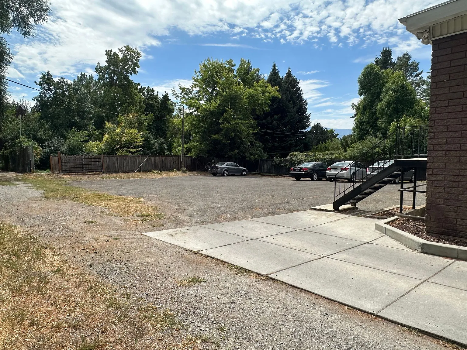 Student Housing — Photo 1