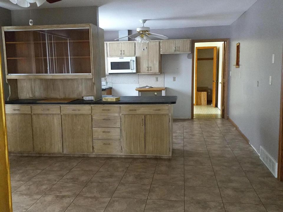 217 4th Ave NW, Beulah, ND 58523 Zillow