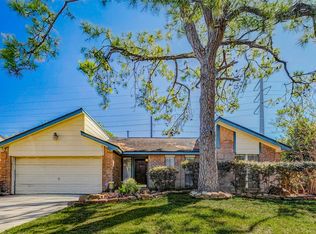 4247 Southchase Ln, Houston, TX 77014