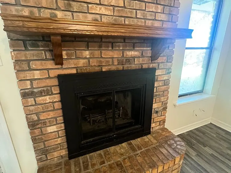 5335 Lauri Ln — Photo 3