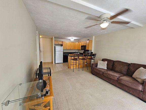 3rd image of 430 Kaiolu St APT 206