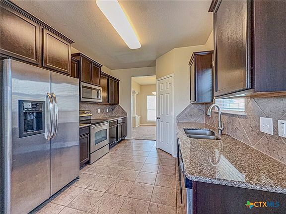 2nd image of 2507 Black Orchid Dr