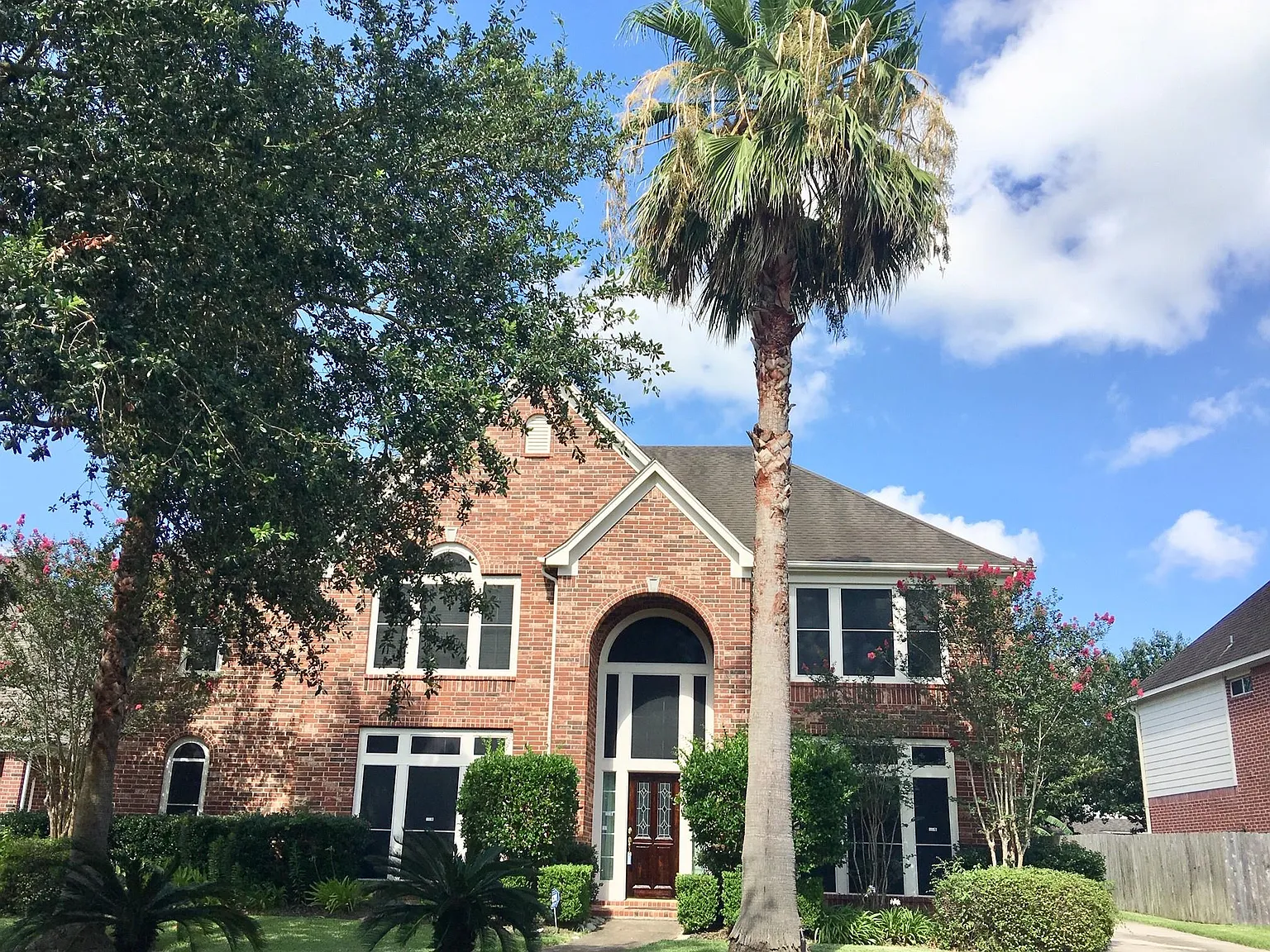 4 bed, 3.5 bath, 3667 sqft, $3,195 — Photo 3