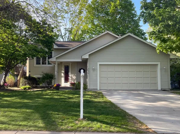 9656 Parkside Trl N, Champlin, MN 55316