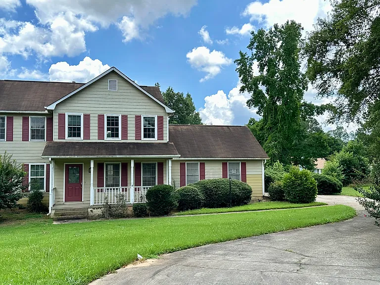 2763 Hunters Ct — Photo 2
