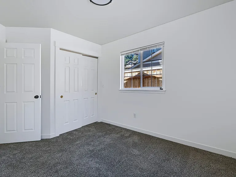 11341 8th Ave NE — Photo 5