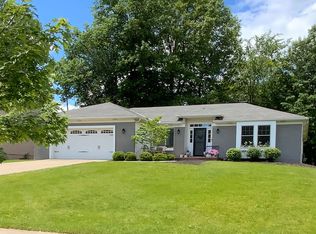 6982 N Renwood Rd, Independence, OH 44131