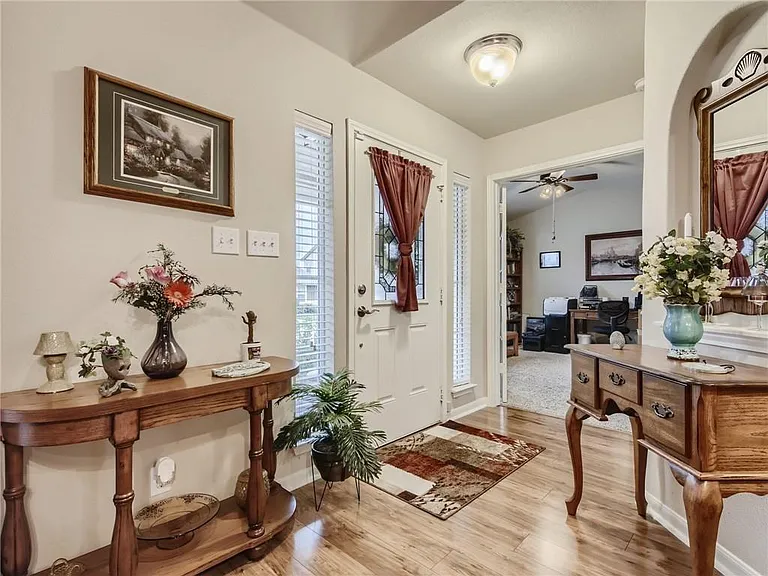 1807 Colorado Bend Dr — Photo 5