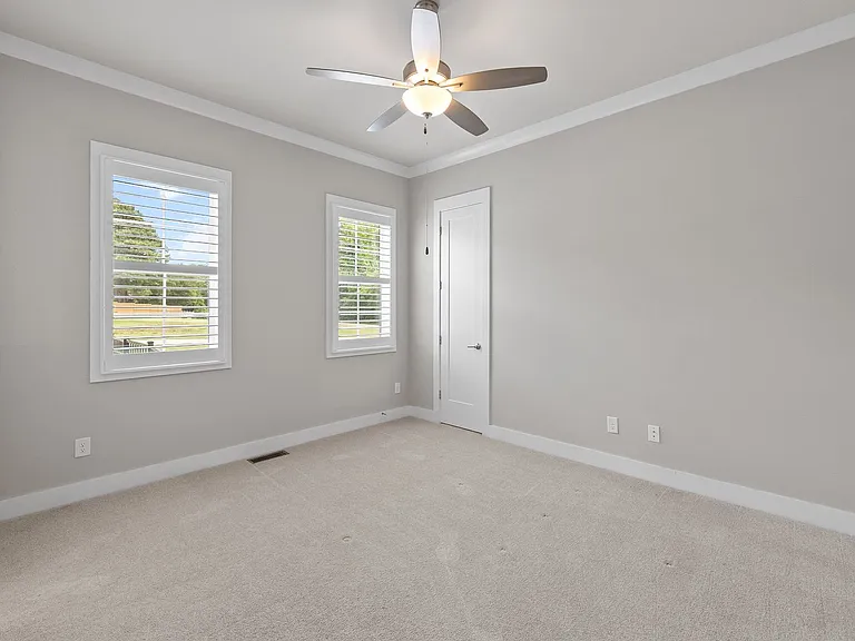 5601 Old Pearce Rd — Photo 16