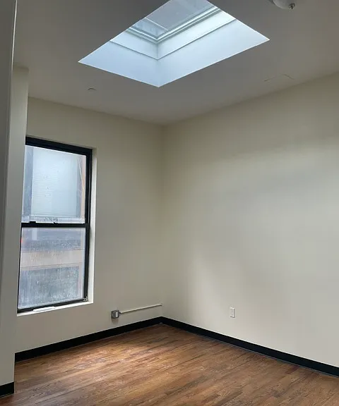121 Avenue D #5H — Photo 2
