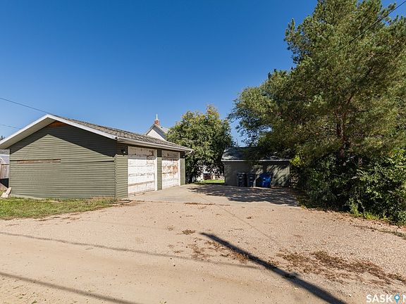 2nd image of 521 Pacific Avenue