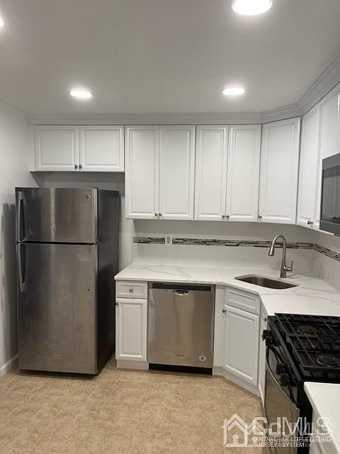 1st image of 47 Canterbury Ct