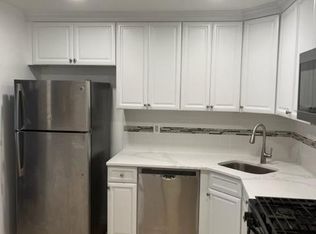 47 Canterbury Ct, Piscataway, NJ 08854