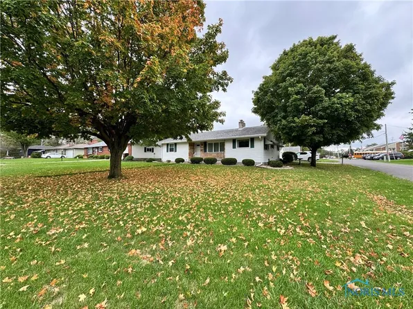 1700 Wildwood Dr, Defiance, OH 43512
