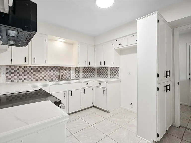 5009 Wingfoot Ln #B — Photo 10