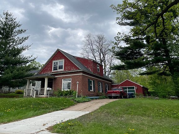 2nd image of 2574 19th Ave E
