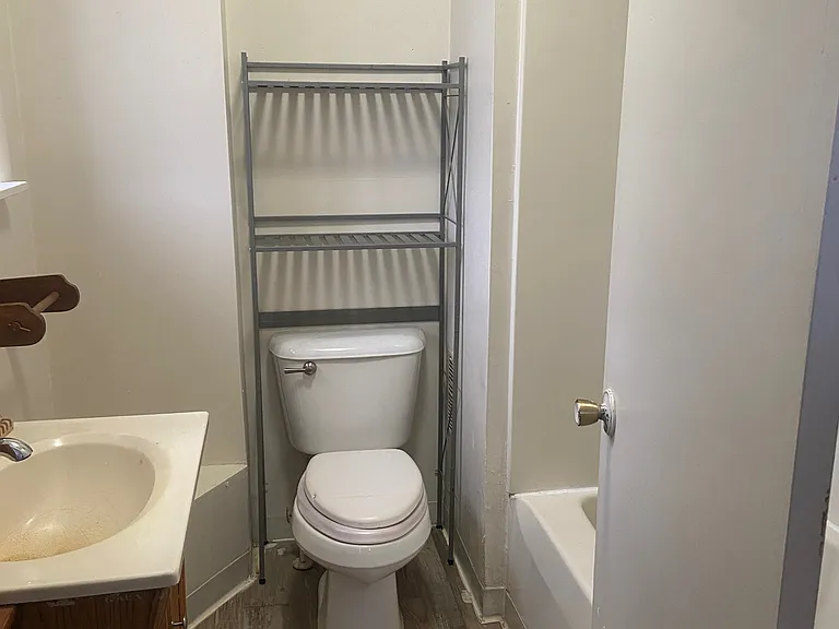 324 Union St #4 — Photo 4