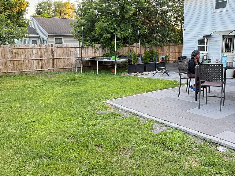 24 Castle Ct #1 — Photo 7