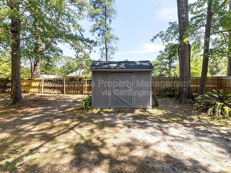 200 Hermitage Dr — Photo 27