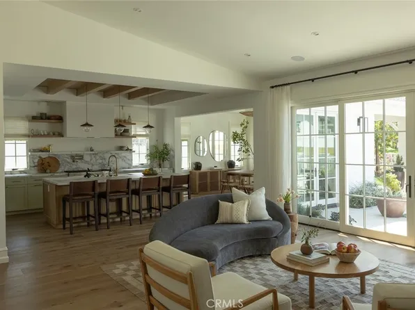19571 Summer Breeze Ln, Huntington Beach, CA 92648