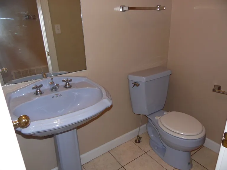 422 Old Salem Rd — Photo 7