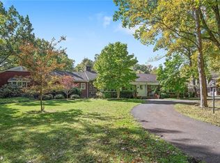 280 Willard Rd, Aurora, OH 44202