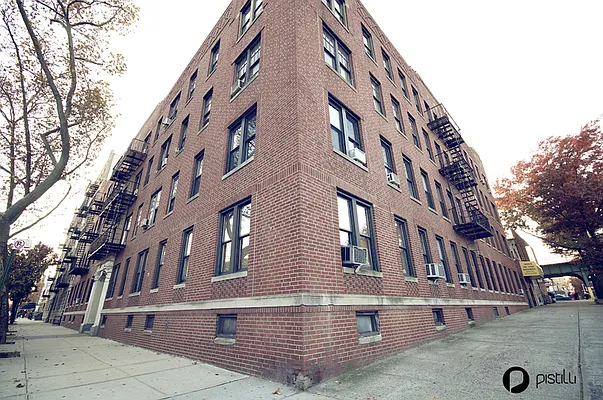 Rented by Pistilli Realty Group | media 12