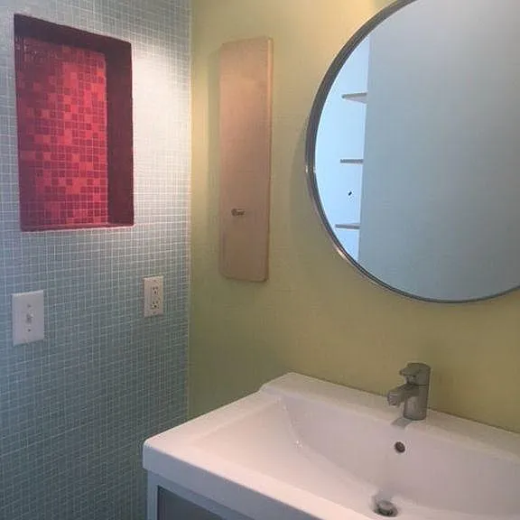 Upstairs bathroom