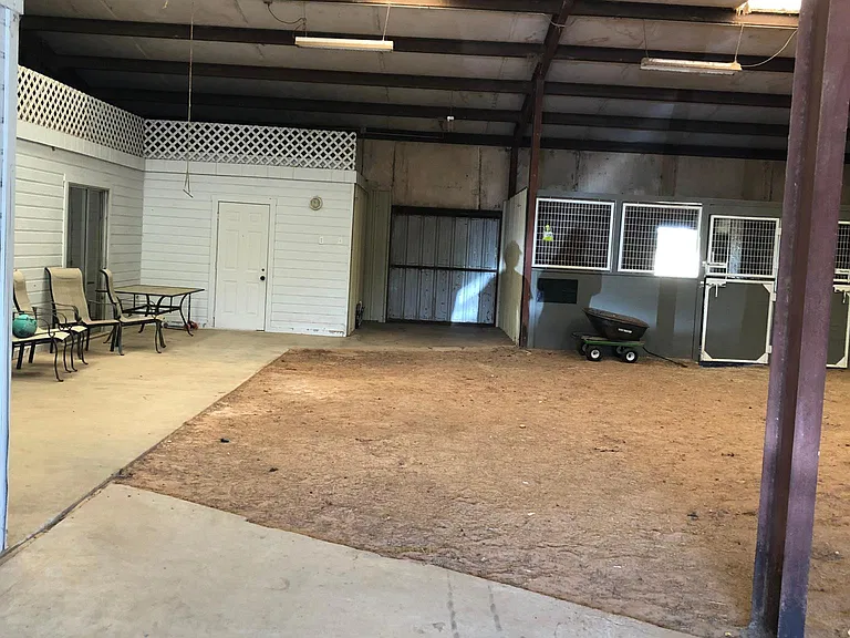 466 County Road 5025 — Photo 11