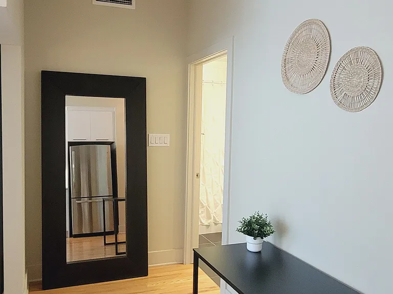 101 Richmond Rd #317 — Photo 16