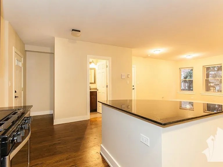 5056-60 N Winchester Ave #5056-1W — Photo 6