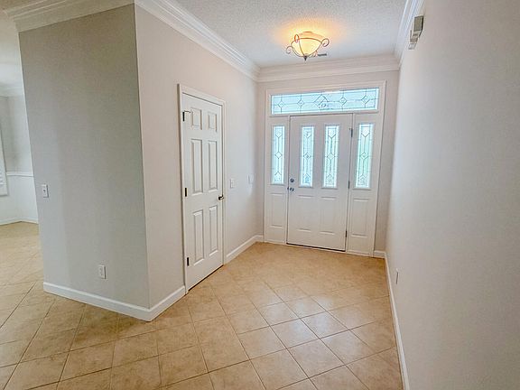 5th image of 1204 Pine Valley Road