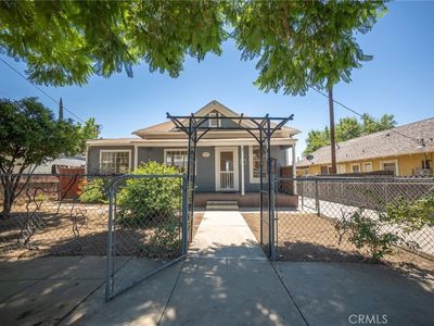27471 Main St, Highland, CA, 92346