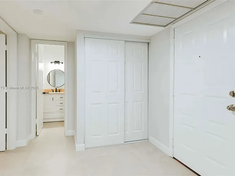 3939 Cocoplum Cir — Photo 2