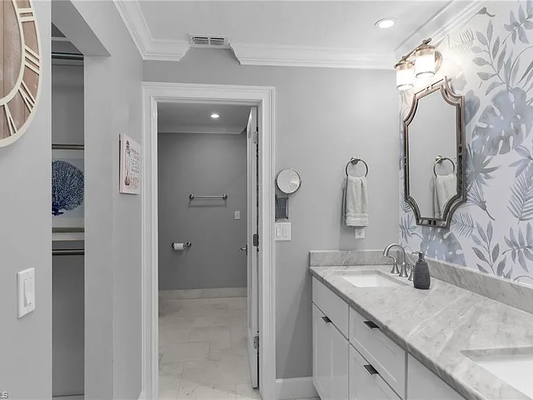 1020 Swallow Ave #302 — Photo 23