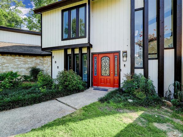 20019 Legend Oak Dr