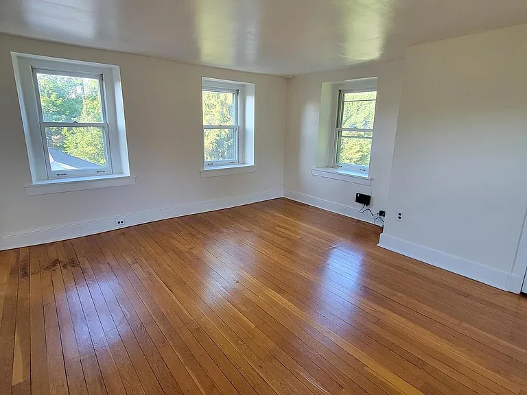 110 Gumbes Rd #2ND FLOOR — Photo 2
