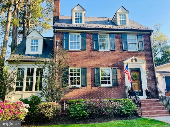 102 W Mason Ave, Alexandria, VA 22301