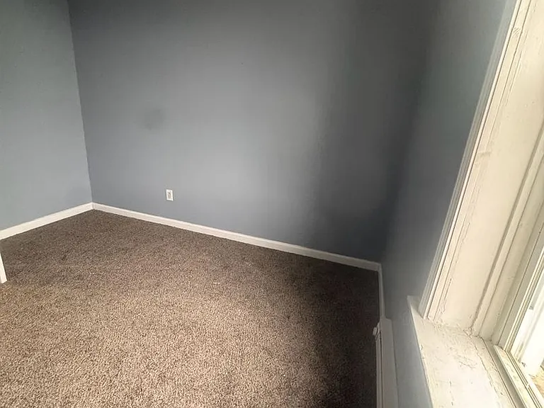 320 Main St #1 — Photo 9