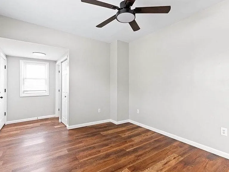 624 Stanley Ave — Photo 6