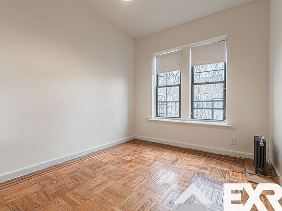 3rd image of 600 Park Pl #15KK